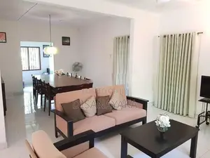 land with house for sale in mahakubura