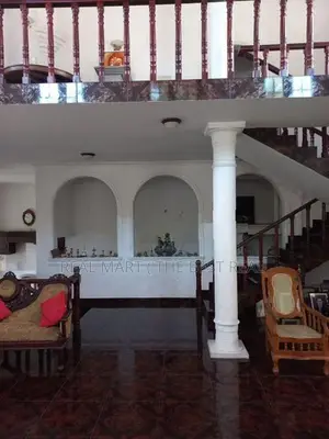 Homagama : 5BR Solid luxurious House for Sale at Galawilawatte