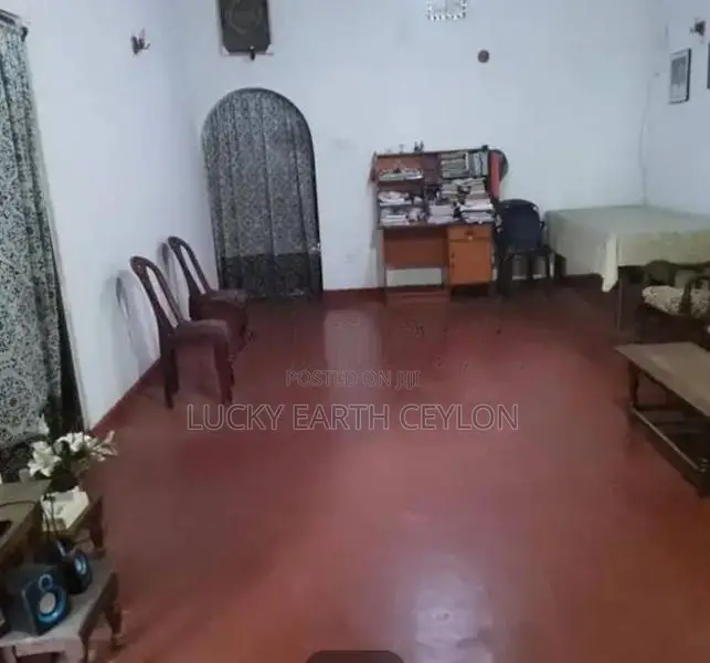 Boralasgomuwa, Single Stoery Unfurnished House for Sale (ZMS3018)