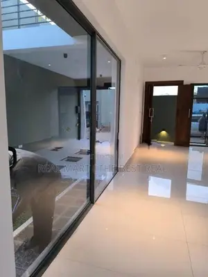 Pannipitiya : Brand new 4 Bedrooms Modern House for Sale at Hokandara