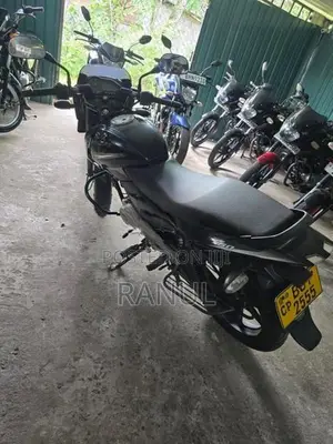Bajaj Pulsar 150 2015