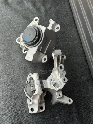Nissan x trail hybrid t32 engine mount complete set Genuine
