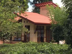 කලුතර දිස්ත්‍රික්කය අක්කර 33 ඉඩමක්