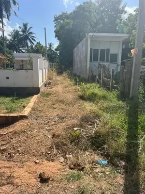 Mahawa : 80 perches Land for Sale at Nagollagama road