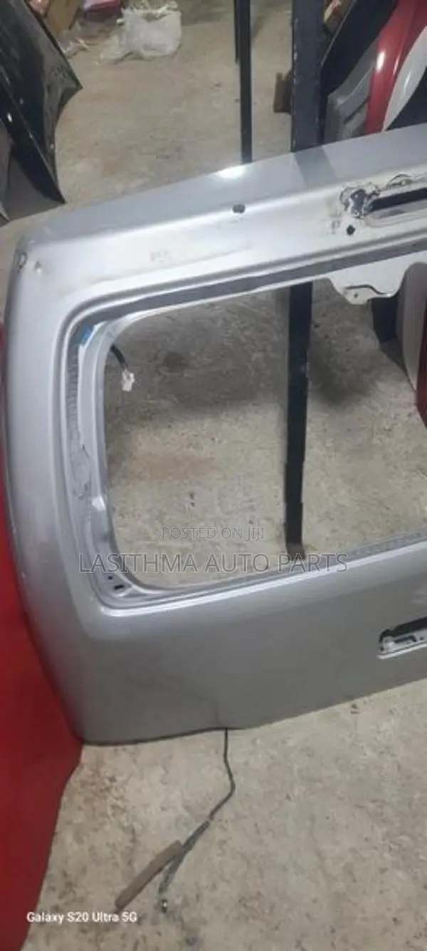 Wagon R 55 Stringray Dicky Door