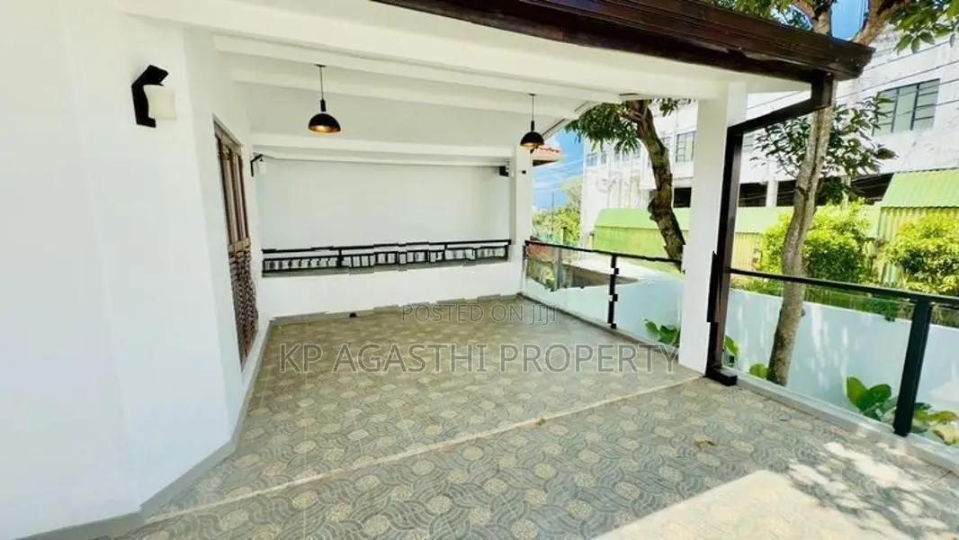 luxury house for sale in thalawathugoda