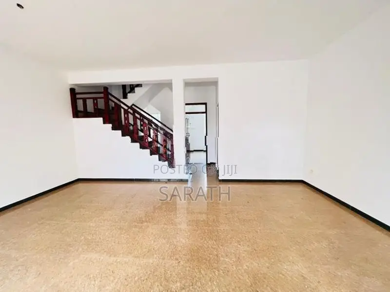 All Completed Brand New House In Talawatugoda