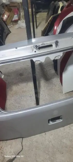 Wagon R 55 Stringray Dicky Door