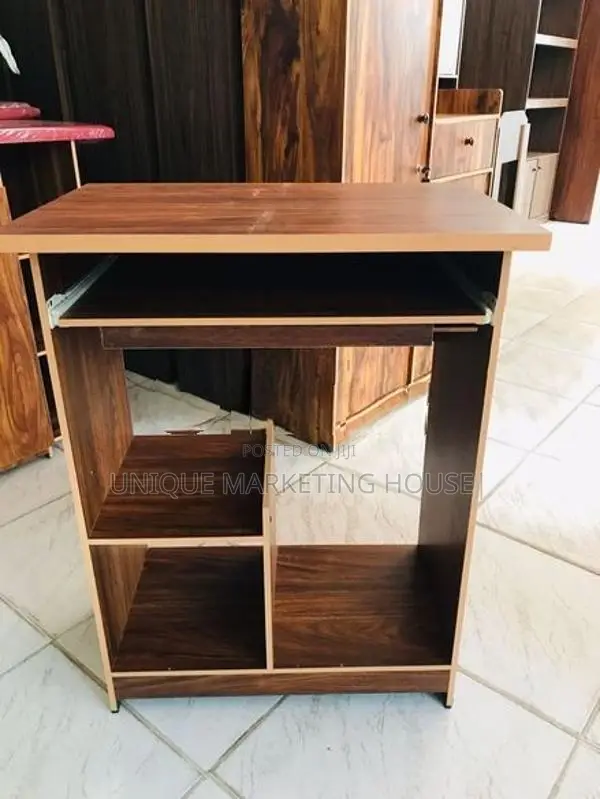 Modern Mini Computer Table