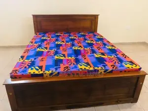 72*60 Queen Size Design Box Bed With Double Layer Mattress