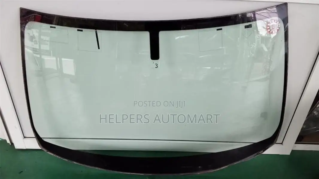 nissan X Trail T31 windscreen