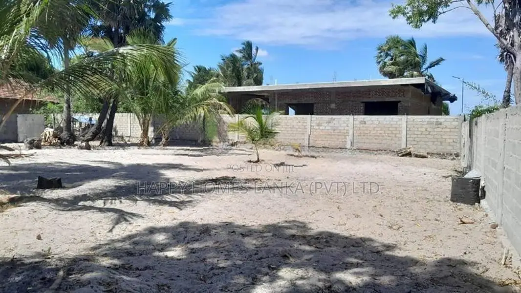 HHL1014 - Land for Sale in Thannamunai