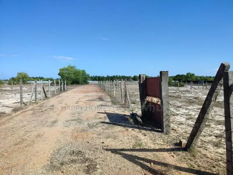 HHL0884 - Land for Sale in Mylampavely