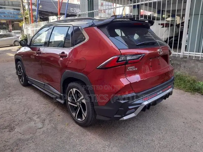 Toyota Yaris Cross Body Kit version 2026