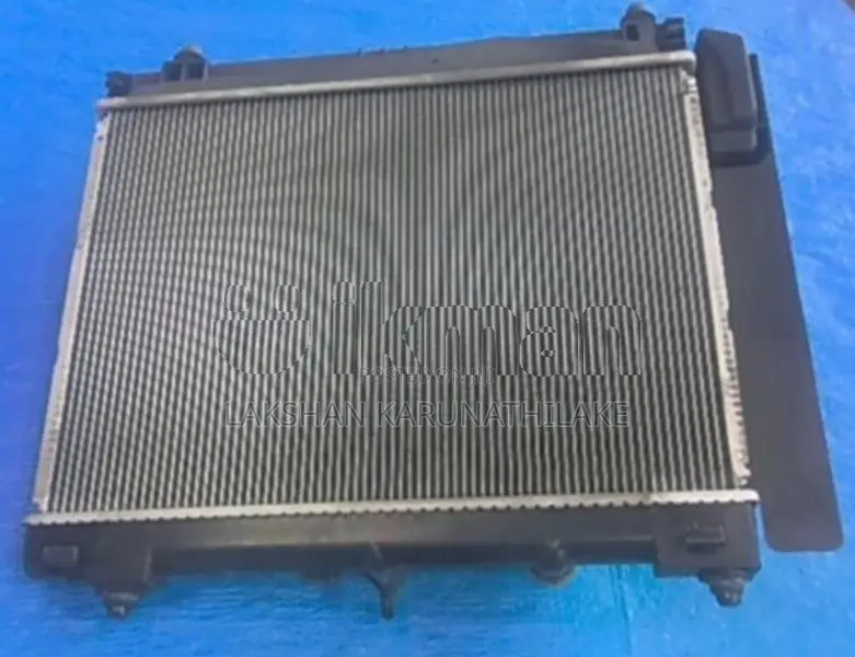Toyota Vitz KSP130 Radiator complete