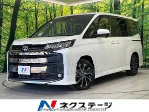 Toyota Noah ZWR90 Rediator Grille