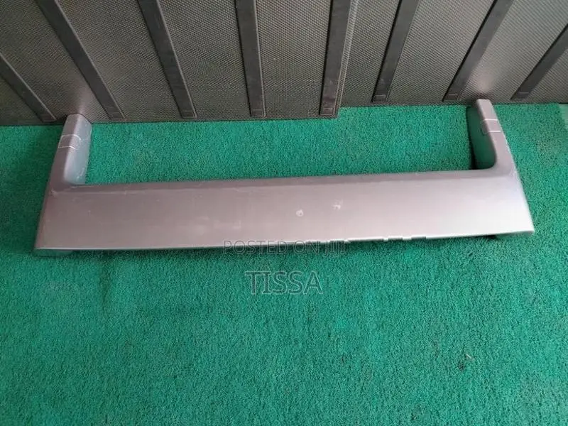 Nissan X Trail T30 Spoiler