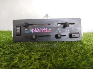 Noah AC Switch