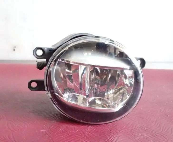 Toyota Voxy Zwr80G Fog Light Rh