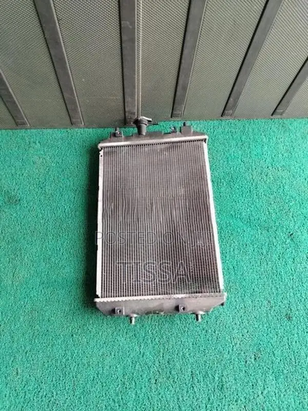 Toyota Passo KGC30 Radiator