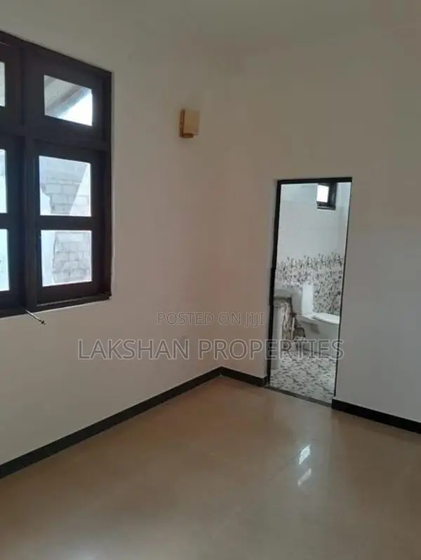 House For Sale In Boralesgamuwa අබේරත්න මාවත