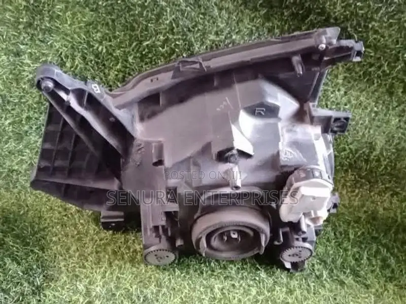 Isuzu Elf Nhr69 Head Light Rh