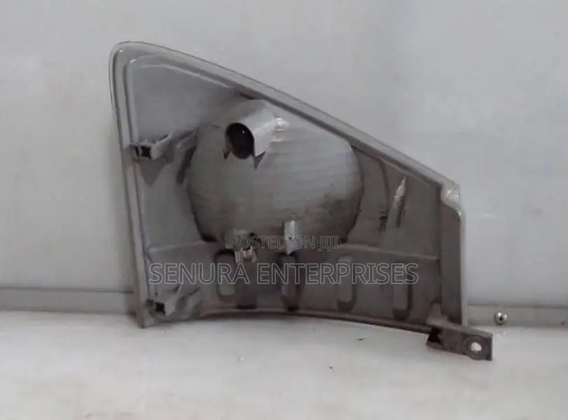 isuzu NJR85 Signal Light LH