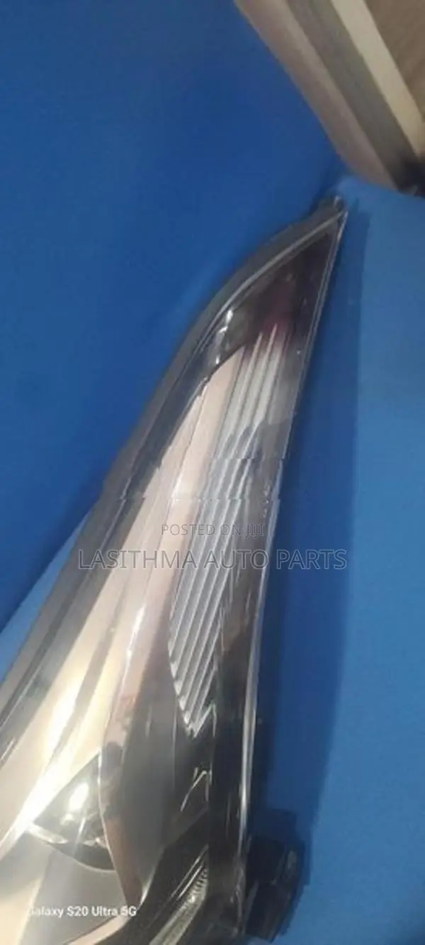 CHR (111) Head Lamp