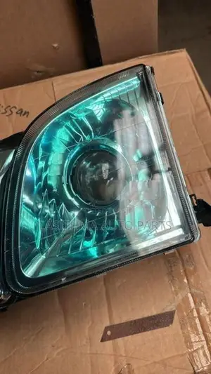 LX 470 Head Lamp