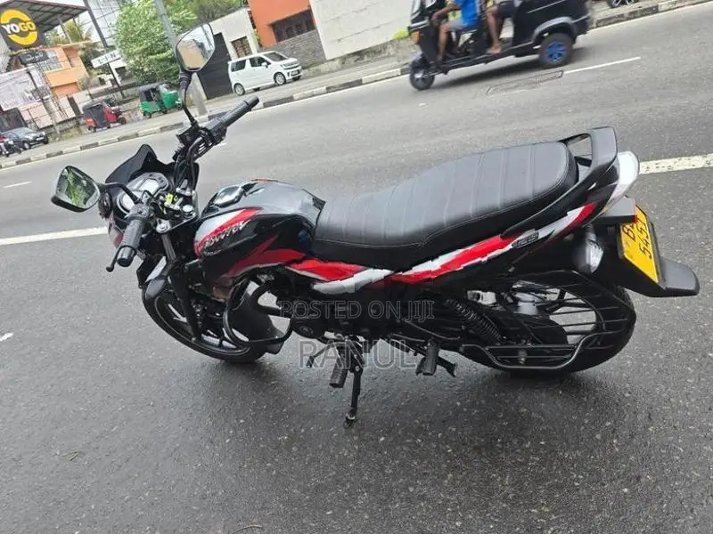 Bajaj Discover 125 2024