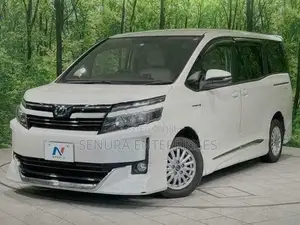 Toyota Voxy Zwr80G Fog Light Rh
