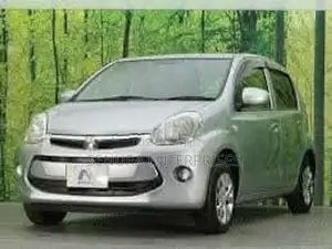 Toyota Passo Kgc30 Fog Light Rh/lh