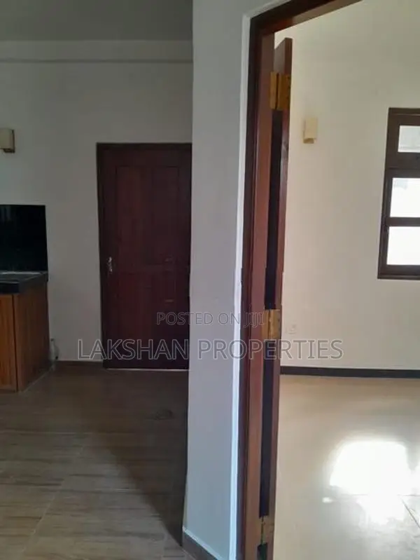 House For Sale In Boralesgamuwa අබේරත්න මාවත