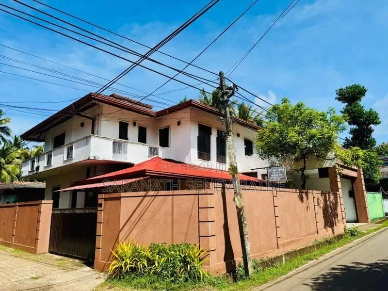 Two Storied House With SOLAR ELECTRICITY - Walpola Road, Panadura