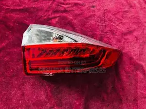 Honda Grace Gm4 Tail Light R/h