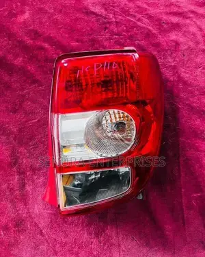 Toyota Ist Ncp 110 Tail Light R/h