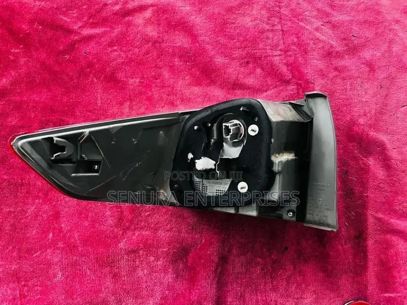 Honda Grace Gm4 Tail Light R/h