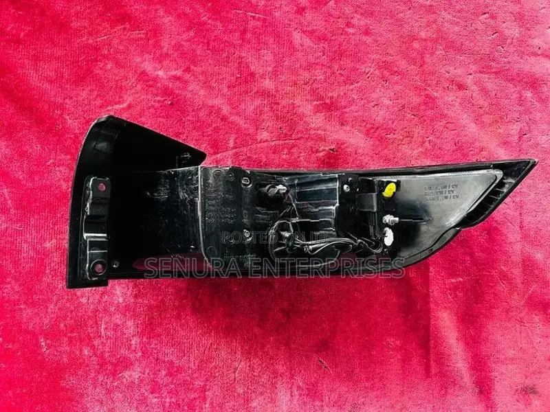 Land Rover Tail Light L/h