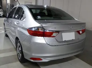 Honda Grace Gm4 Tail Light R/h