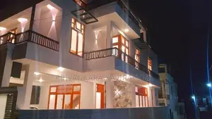 Gatted Community - Luxury House For Sale in Piliyandala