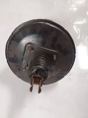 Toyota Vitz KSP130 Brake Booster
