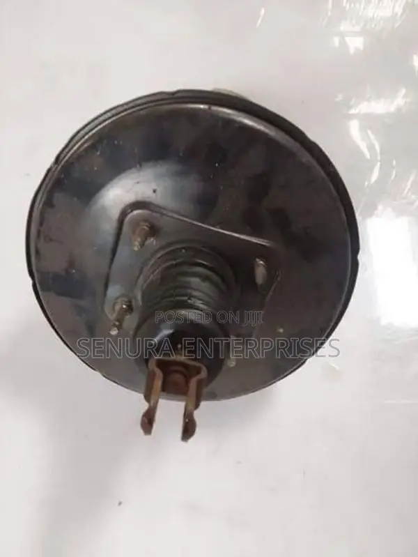 Toyota Vitz KSP130 Brake Booster