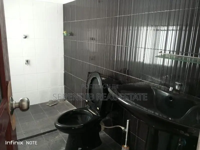 Commercial Building Sale in Dehiwala