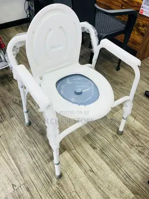 Commode Chair White