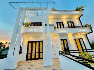 Nicely Done Spacious 3 Apartment Type Villa House For Sale Negombo