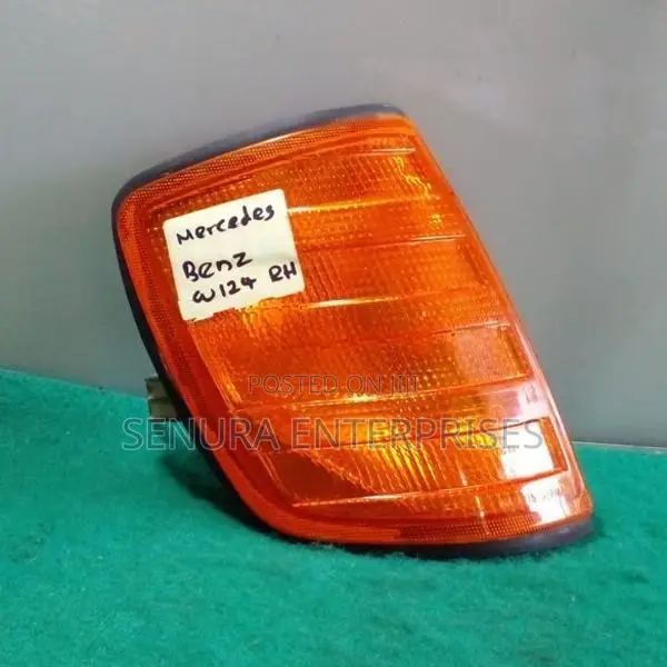 Mercedes Benz W124 Signal Light RH