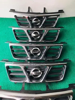 Nissan X Trail T30 Front Grill