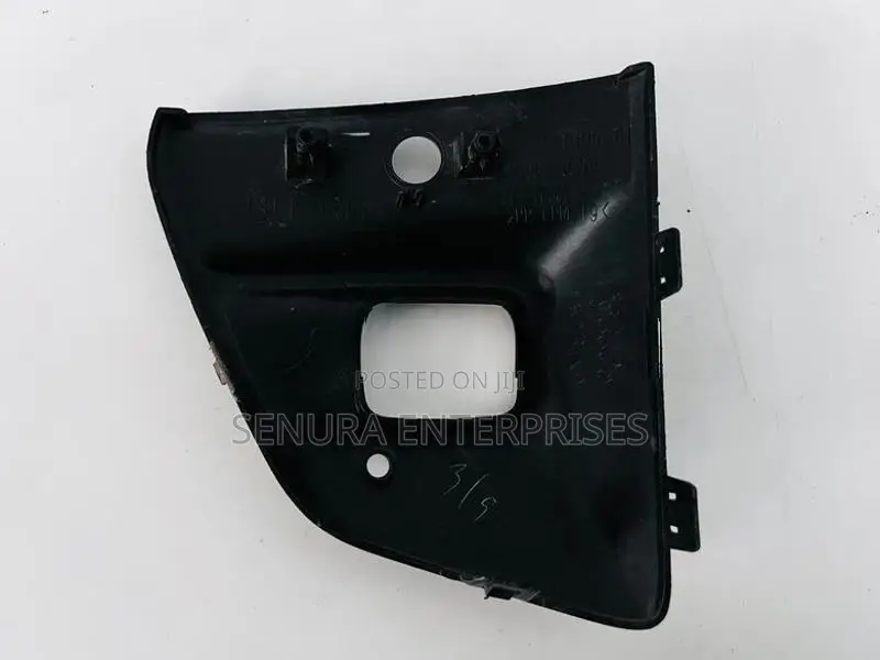 NISSAN ROOX B44A FOG LIGHT COVER R/H