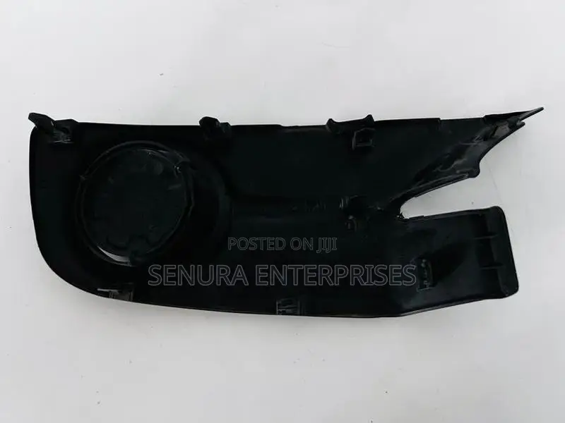 Daihatsu Mira LA300 Fog Light Cover L/H