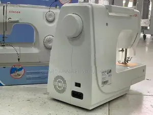 SINGER Zig Zag Portable Sewing Machine